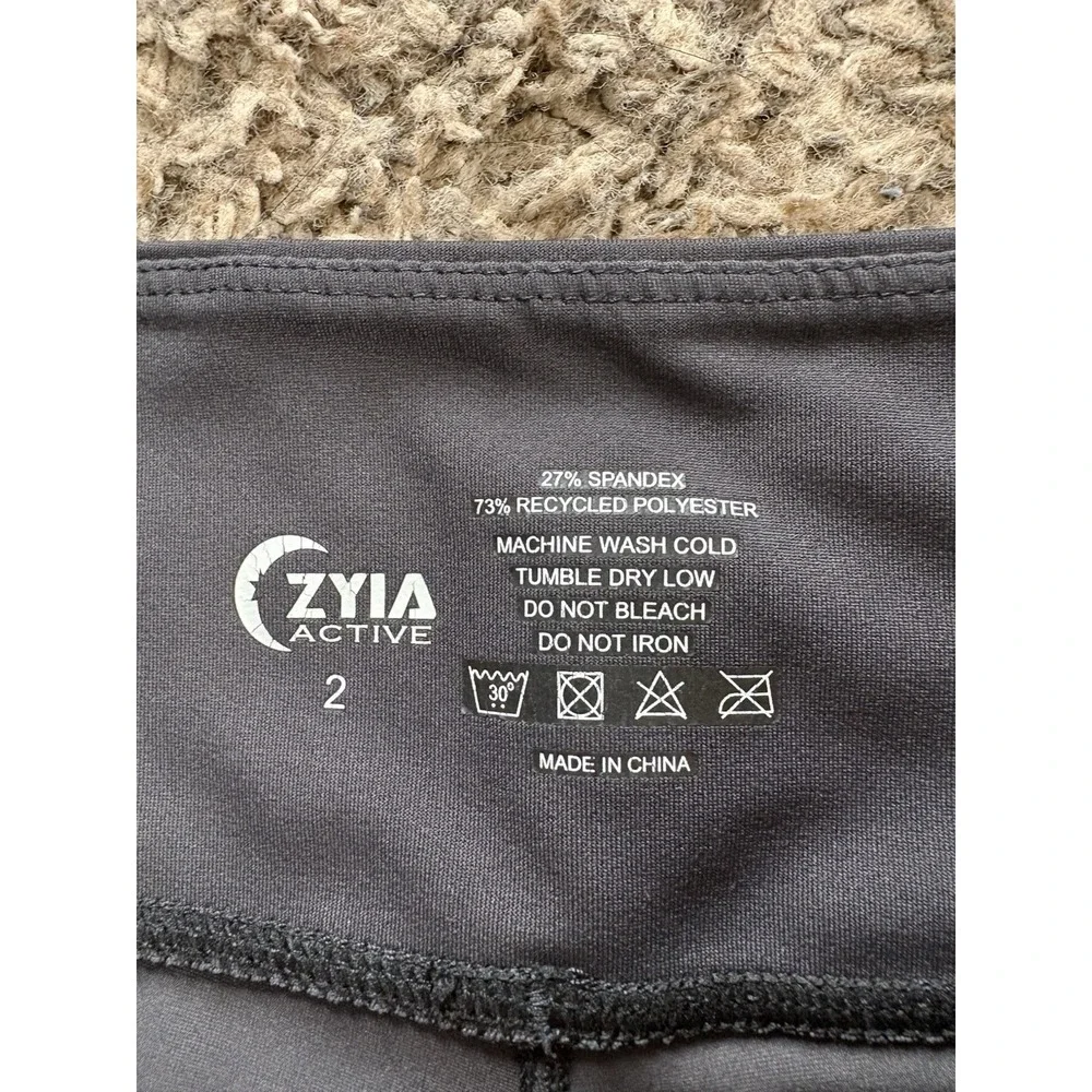 ZYIA Active Women's Black Pull-On Compression Leggings Athletic Fit Size 2